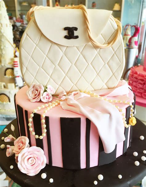 Top Purse Cakes 